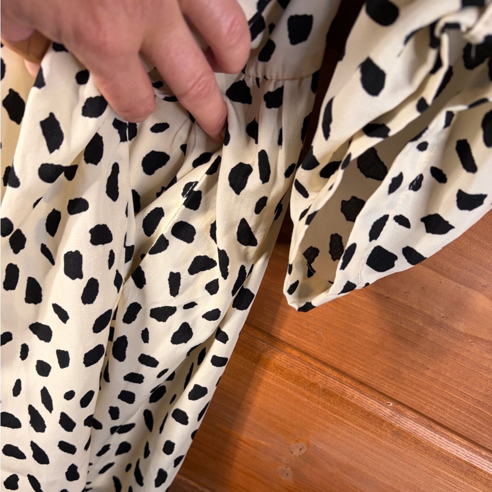 entro Cream and Black Dalmatian Print Babydoll Dress - Picture 4 of 7